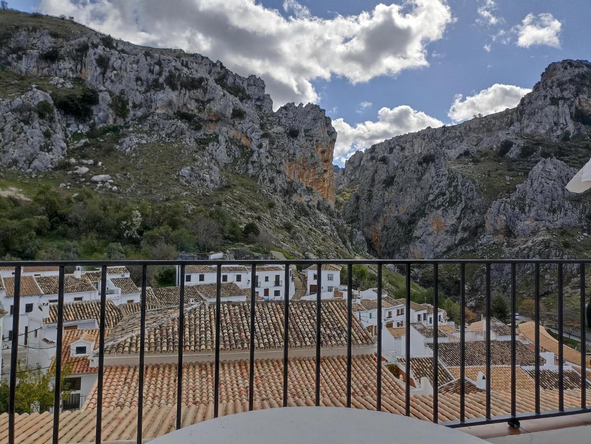 El Hechizo Del Bailon Pension Zuheros Buitenkant foto