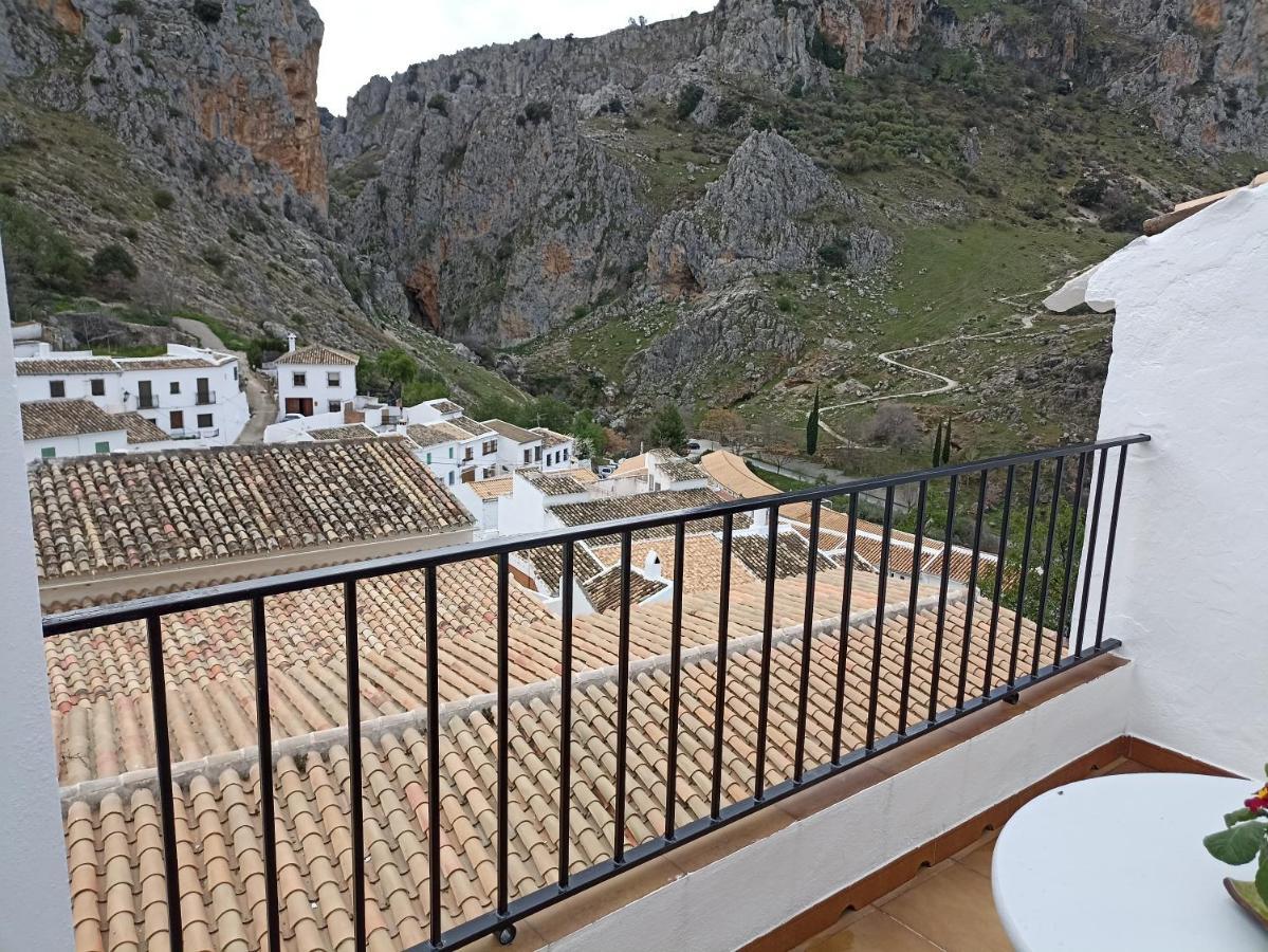 El Hechizo Del Bailon Pension Zuheros Buitenkant foto